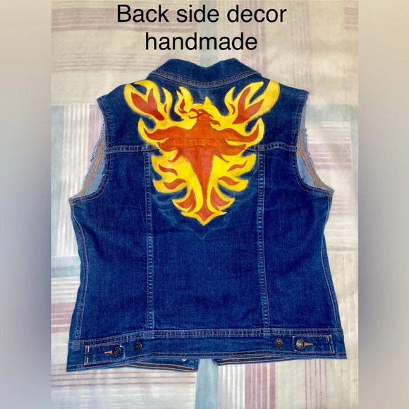 Old navy denim jacket with a handma art on a back - Picture 3 of 6